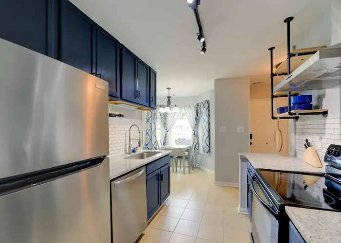 Charming Jacksonville Abode W/ Patio!