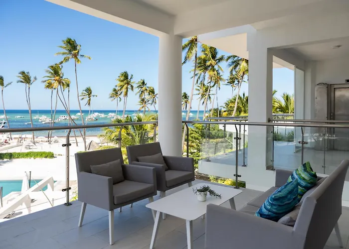 Destination Jelly Playa Coral Condo