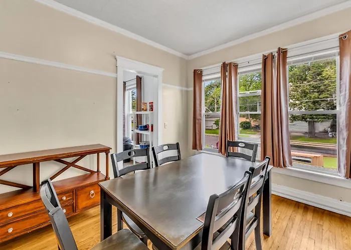 2Nd Base Apt 1 All Star Baseball Rentals