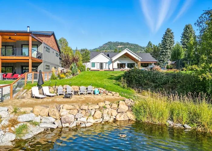 Baby Birch Banks Guest House On Lake Pend Oreille
