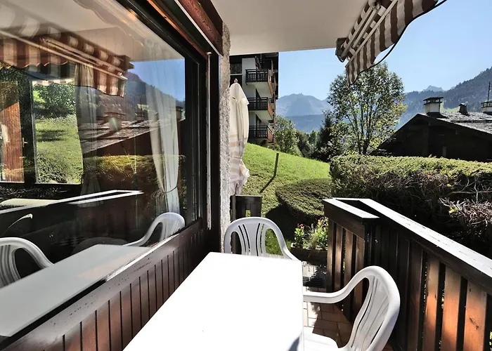 T2 rénové au Grand-Bornand avec balcon, parking et terrasse, 4 pers, proche village - FR-1-458-205