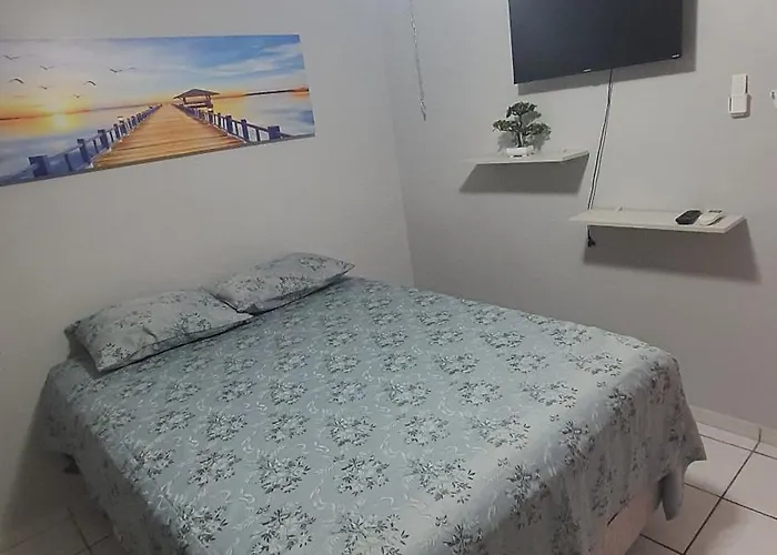 Lindo apto! Localizado a apenas 7 min de carro da praia