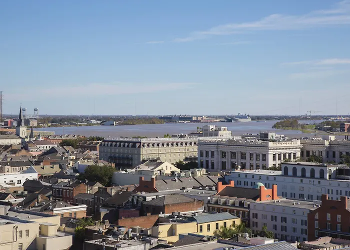 Dog friendly hotels Courtyard By Marriott New Orleans French Quarter/Iberville