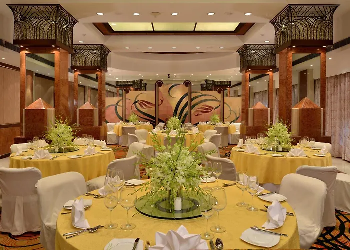 In Luxury hotels Marine Plaza