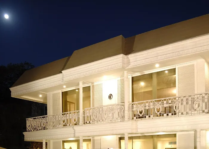 Hotel: Diplomat, Chanakyapuri New Delhi- A Boutique Hotel