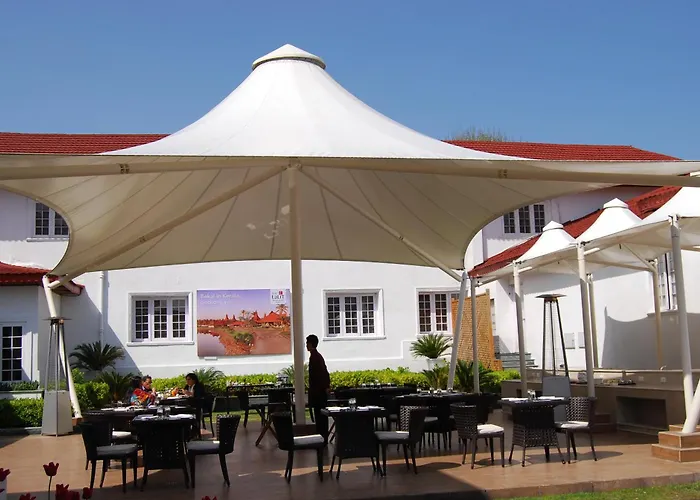 Golf hotel: The Lalit Grand Palace Srinagar