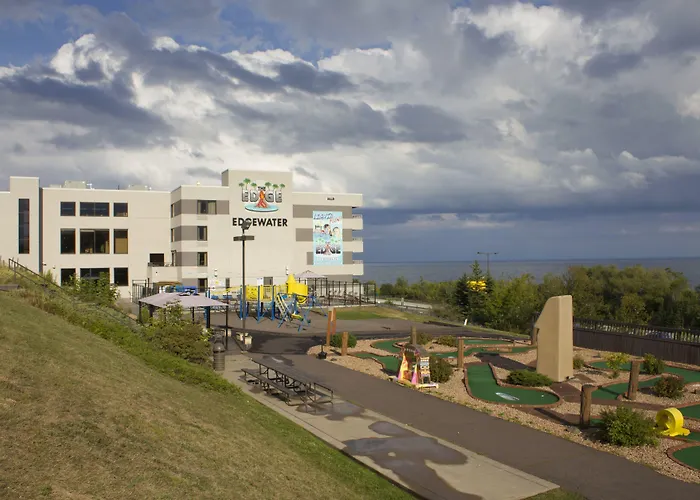 Cheap hotel: Edgewater Waterpark