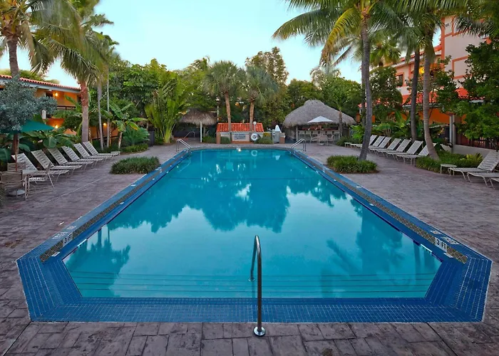 Jacuzzi hotel: Courtyard By Marriott Key West Waterfront