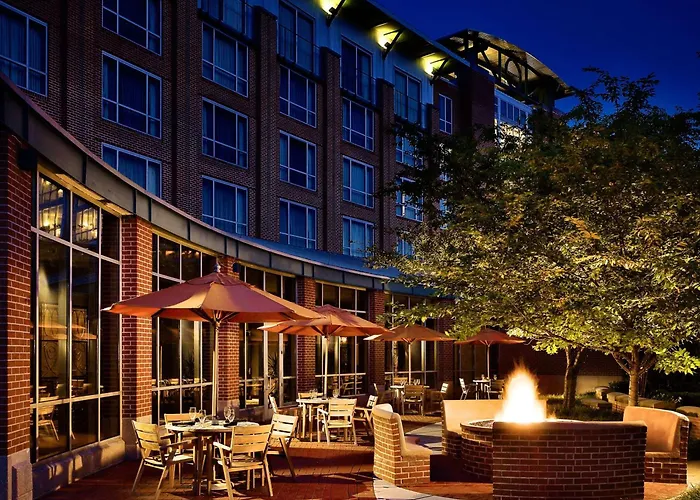 Family Friendly Hotels Chattanoogan , Curio Collection By Hilton