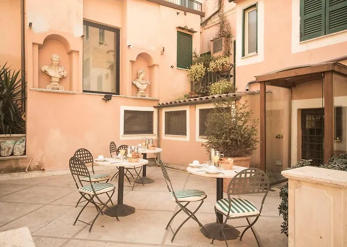 Hôtel accueillant les animaux: Hotel Donatello