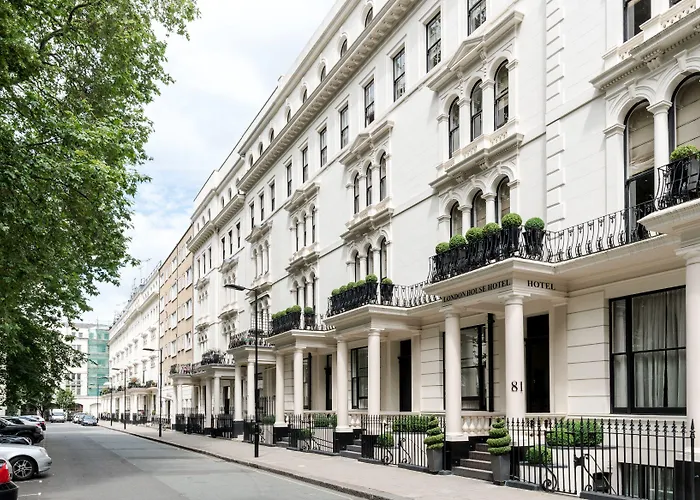 Family Hotel: London House Hotel