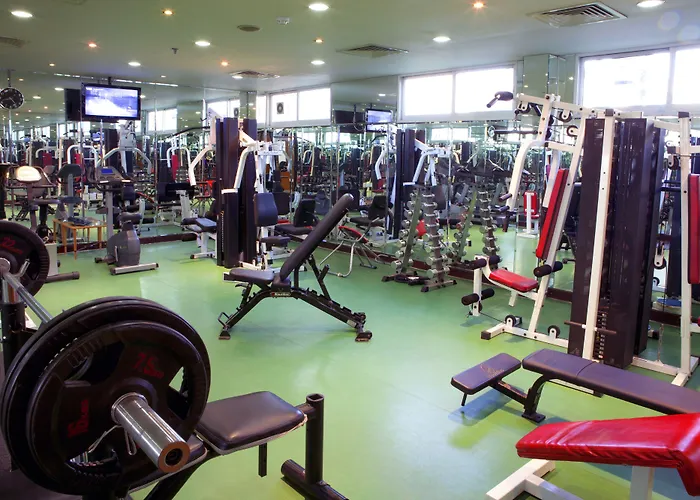 Cheap hotel: Landmark Hotel