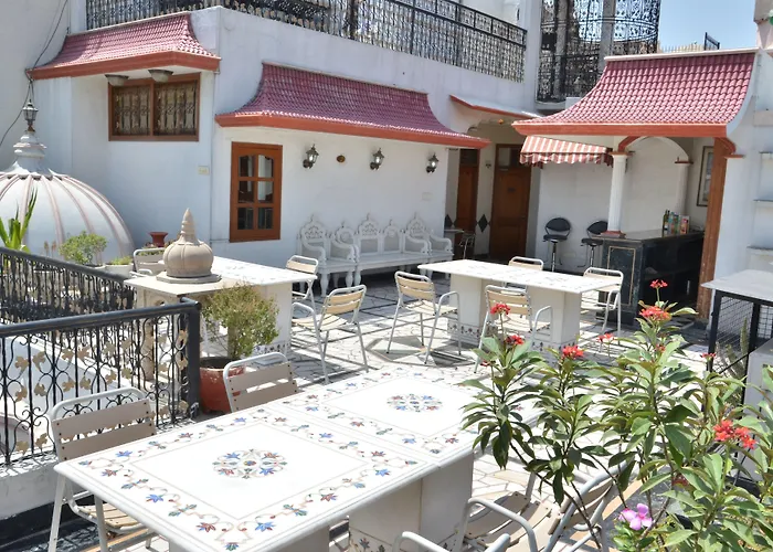 Bajaj Indian Home Stay