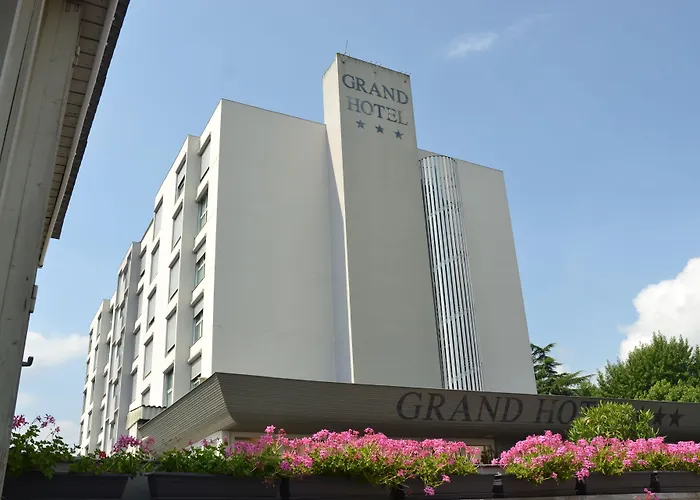 Grand