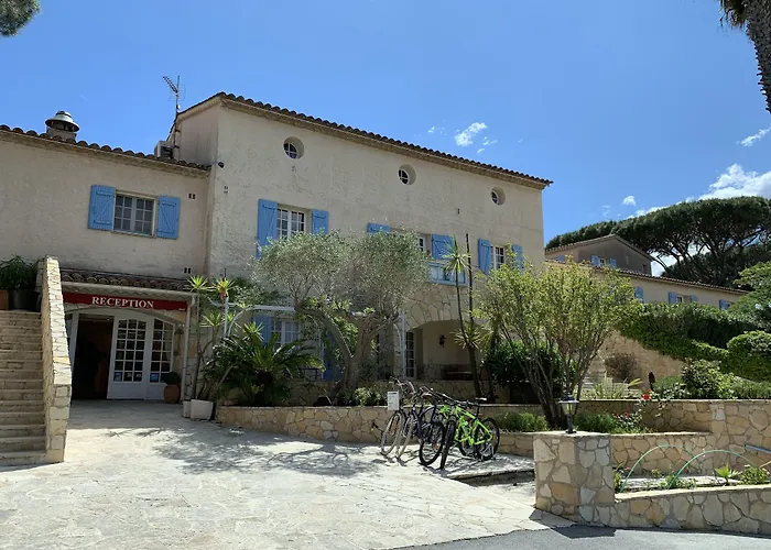 Hôtel pour familles: Hôtel Jas Neuf