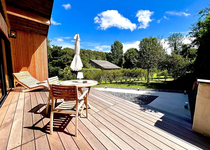 Loft arty à 800 mètres de la mer avec jacuzzi