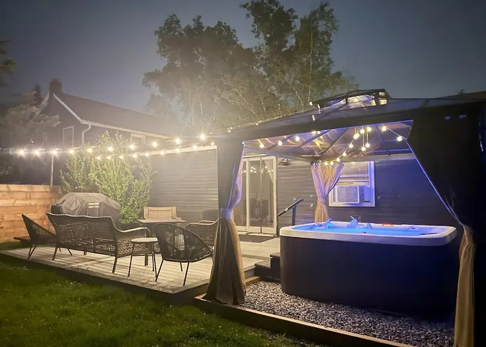 Vibing Hudson Retreat Pet-Friendly W Hot Tub