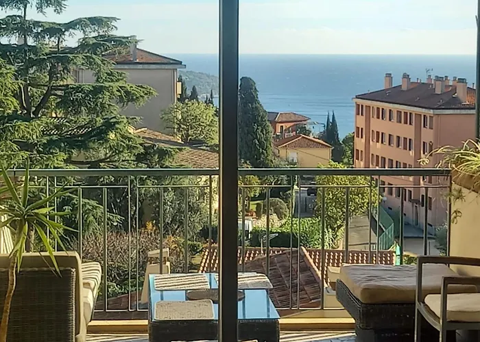 Apartement ensoleillé vue mer