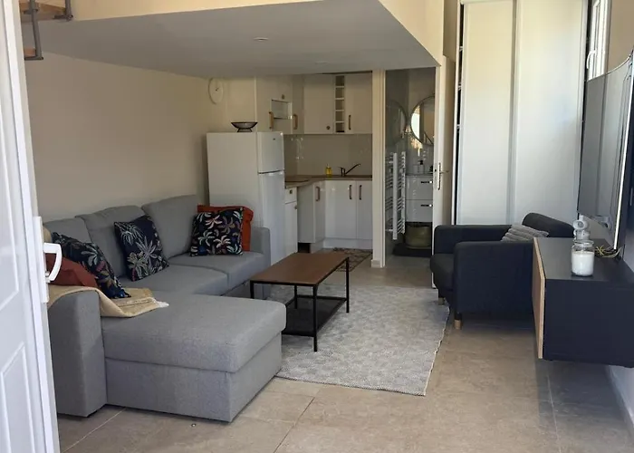 Charmant appartement, piscine 15 min de Nice