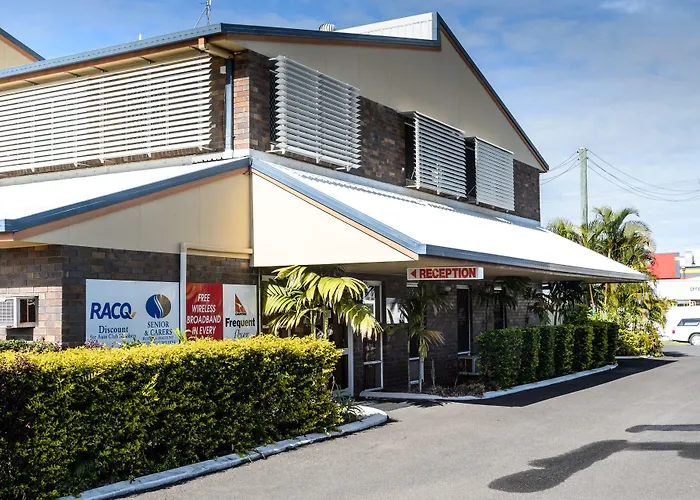 Hotel with Tennis: Smart Motels Bert Hinkler