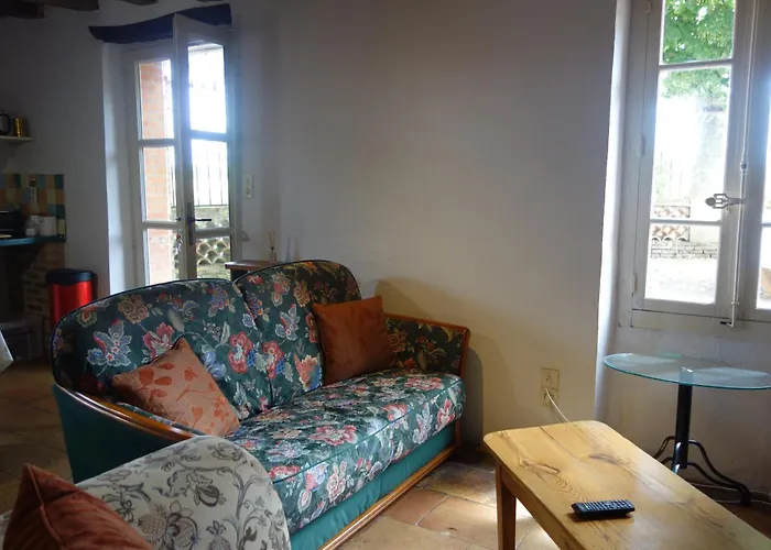Superbe gite cosy et rustique - accès piscine en haute saison