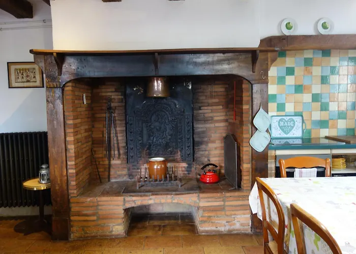 Superbe gite cosy et rustique - accès piscine en haute saison
