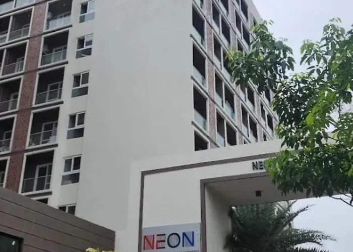 Viman Vista The Luxury Studio Near Pune Airport