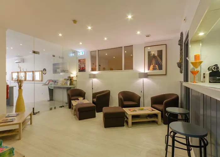 Hotel com tênis: Dinya Lisbon Hotel