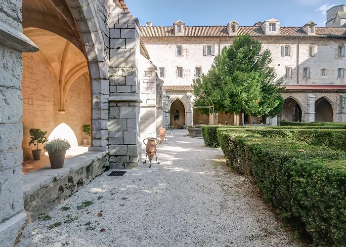 Hôtel avec tennis: Hotel Le Couvent Royal