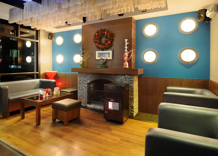 Renest River Country Resort Manali