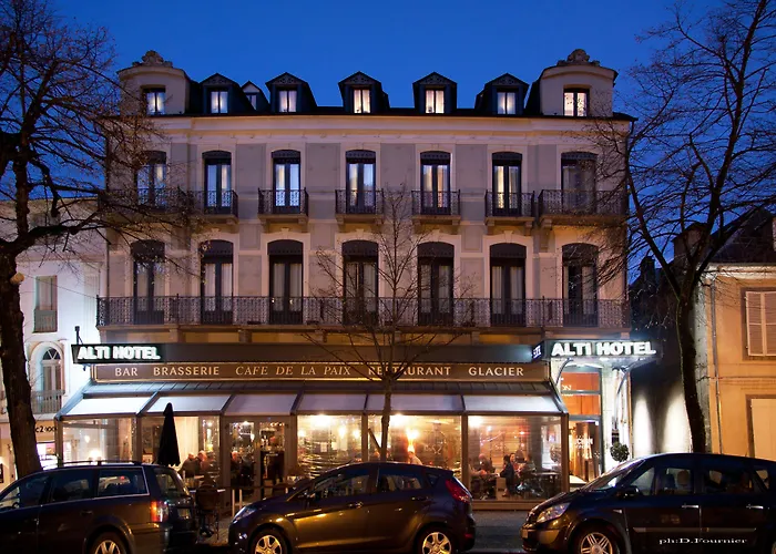 Hôtel avec vue: Alti Hôtel