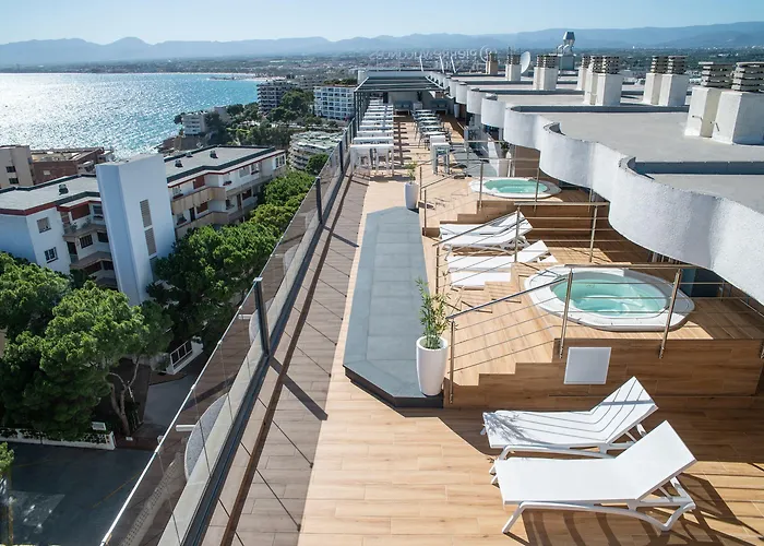 Cheap hotel: Hotel Salou Sunset - Adults Recommended - By Pierre & Vacances