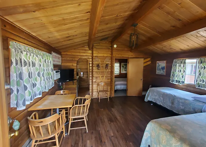 Pet Friendly hotel: Virginian Resort