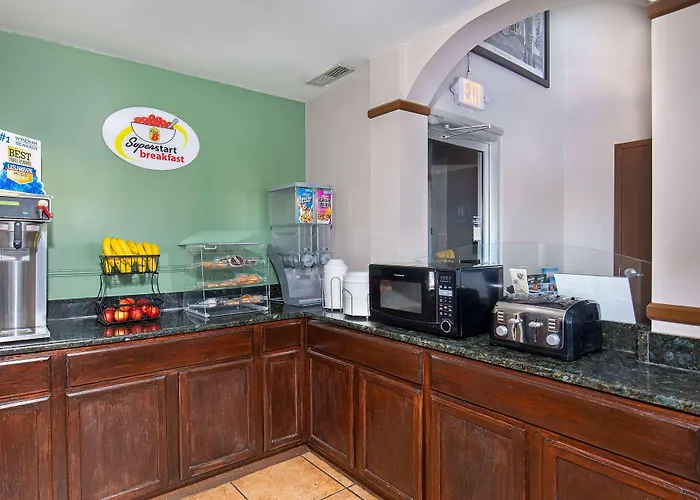 Super 8 By Wyndham Kingsport