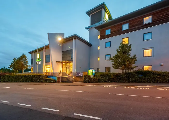Holiday Inn Express Walsall M6, J10 By Ihg