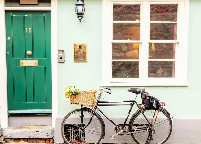 Guest house: Tower House Guest House