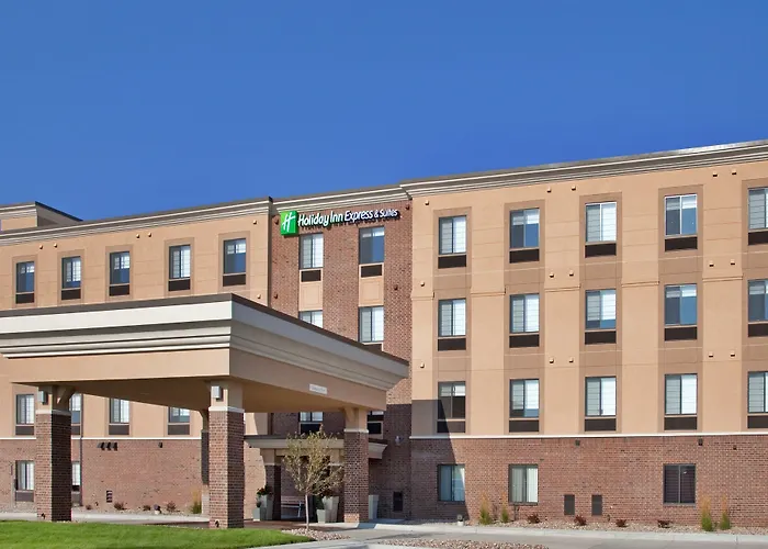Holiday Inn Express & Suites Lincoln Airport By Ihg
