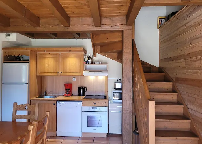 Hameau Pra Roustan by Godille