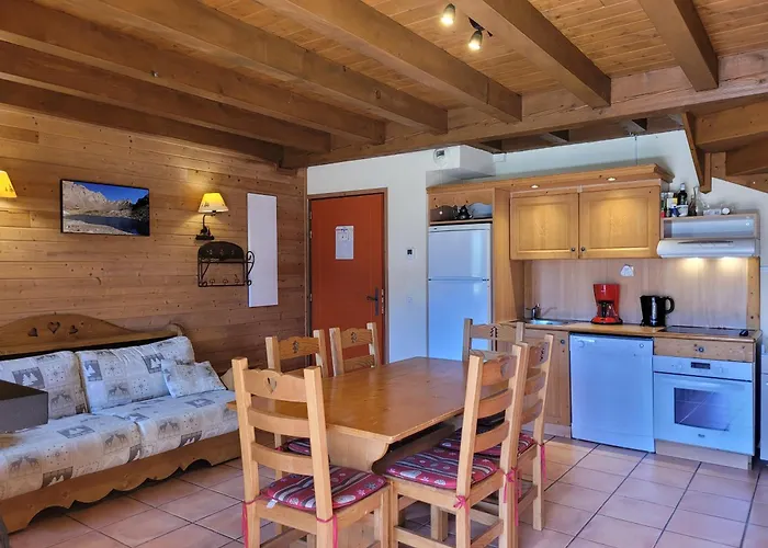 Hameau Pra Roustan by Godille