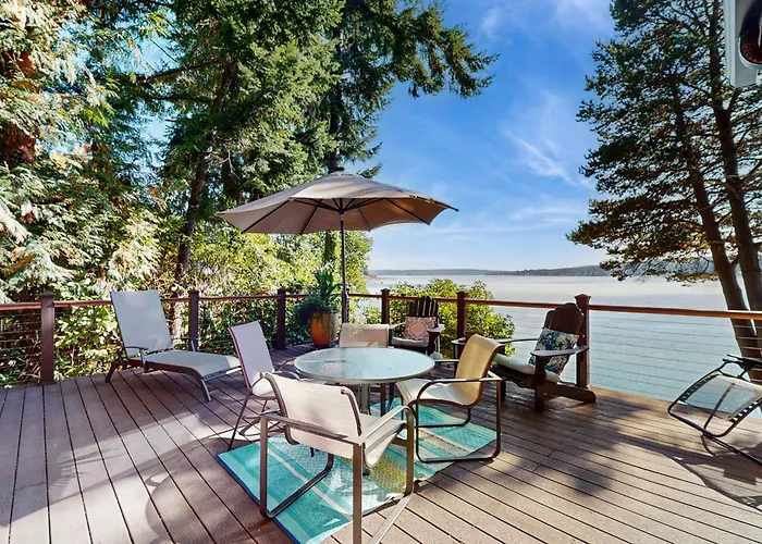 Hale Passage Beach House