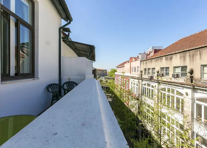 Hotel de 3 estrellas: Guest House Porto Clerigus