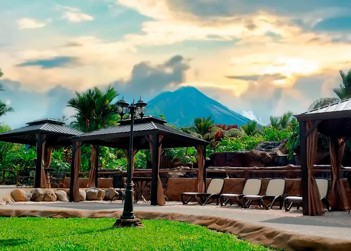 Volcano Lodge, Hotel & Thermal Experience