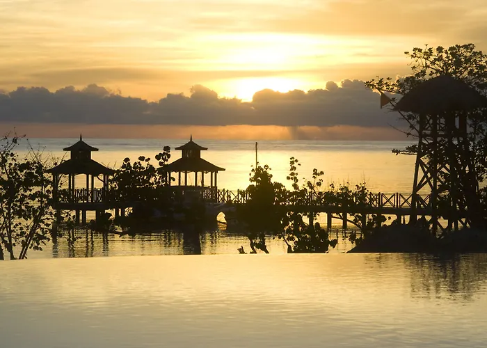 Iberostar Waves Rose Hall Beach