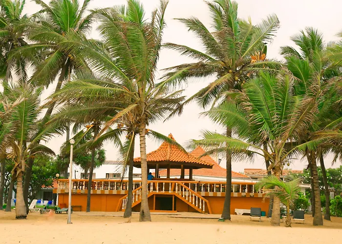 Golden Star Beach Hotel