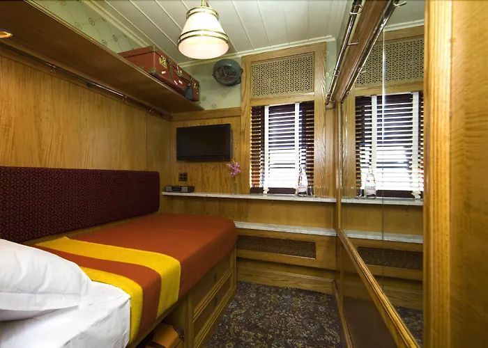 Cheap hotels Jane