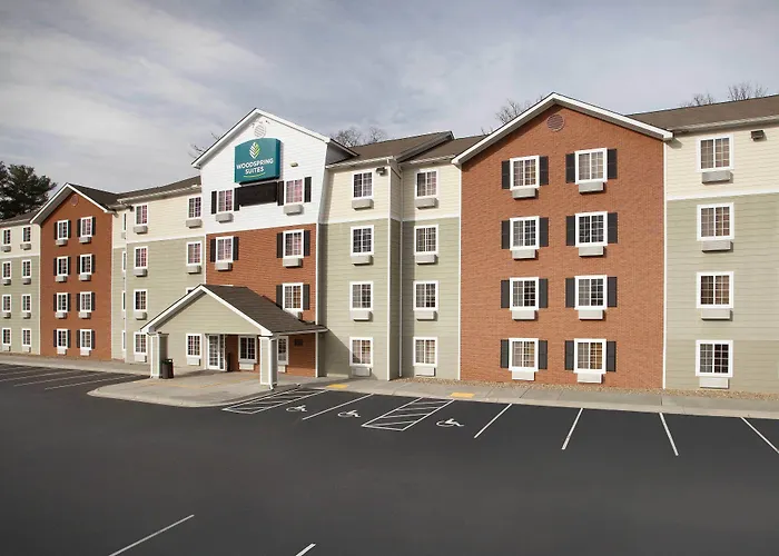 Family Hotel: Woodspring Suites Asheville - Biltmore West