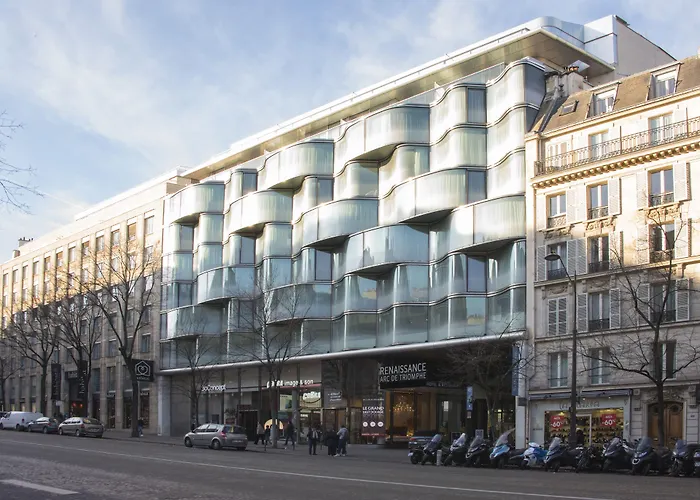Hotel suites Renaissance Paris Arc De Triomphe