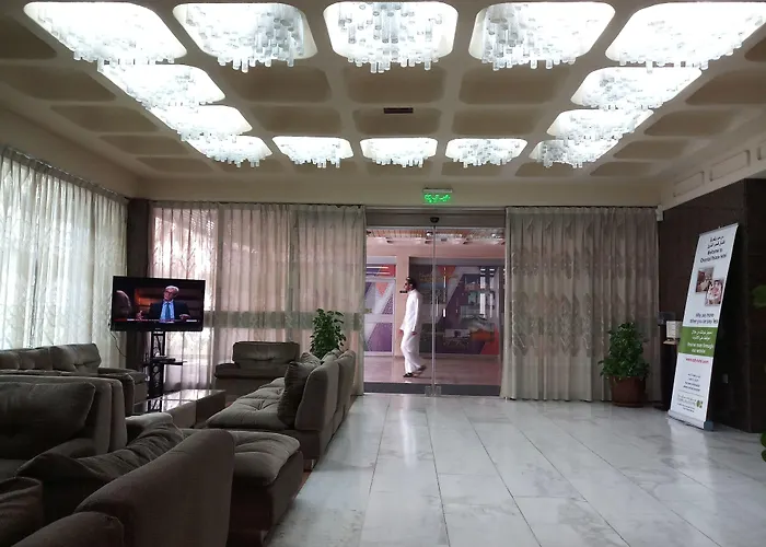 Cheap hotel: Oriental Palace Hotel