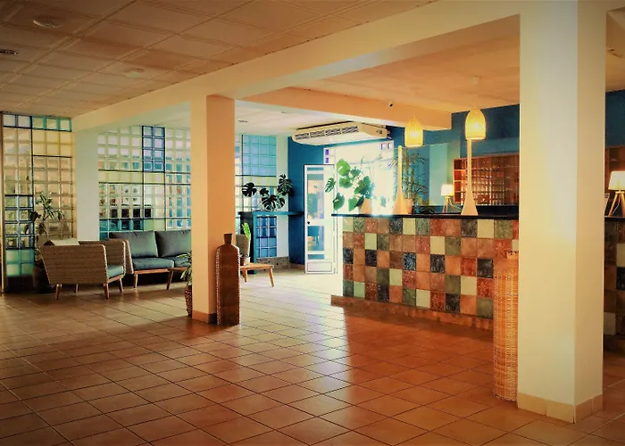 Ayamontino