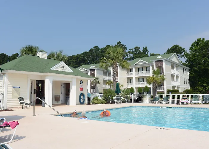 Cheap hotel: River Oaks Golf Resort